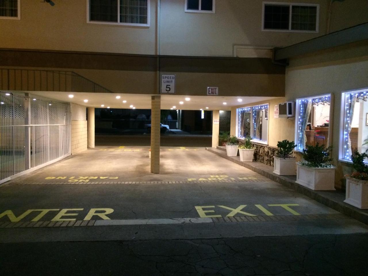 Grand Inn Fullerton Exteriér fotografie